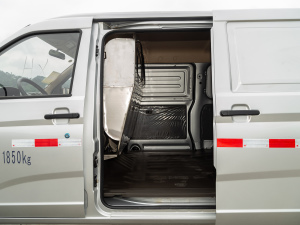 2021款S 1.2L 基本型封窗车 2座 空间座椅