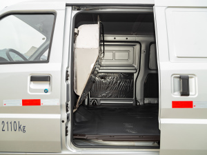 2021款加长版 1.5L 基本型封窗车 2座 空间座椅