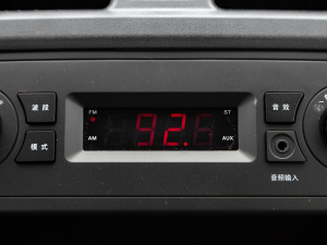 2021款S 1.2L 基本型 7座 中控区