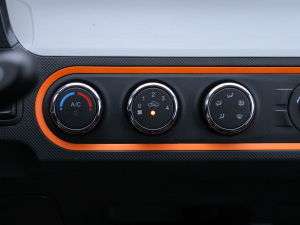 2022pɿ F {(dio){(dio)(ji)