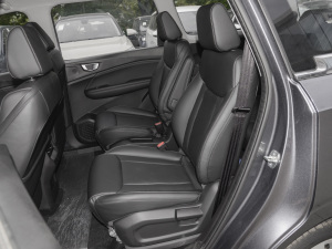 2022款1.5L 手动畅享舒适型 后排座椅