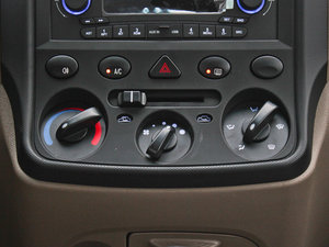 2010款1.4L 舒适版 空调调节