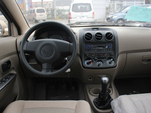2010款1.4L 舒适版 中控区