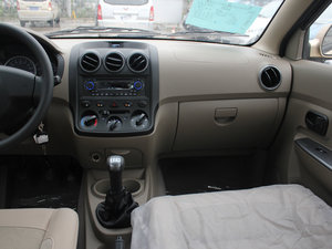 2010款1.4L 舒适版 中控区