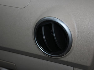 2010款1.4L 舒适版 中控区