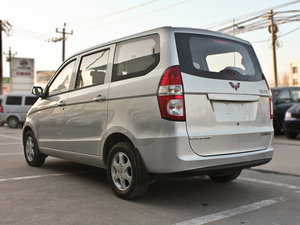2010款1.2L 标准版 整体外观