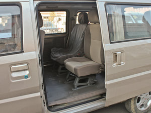 2012款1.2L 手动标准版 空间座椅