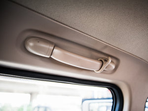 2014款1.2L 手动标准型 空间座椅
