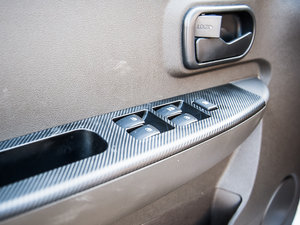 2014款1.2L 手动标准型 中控区