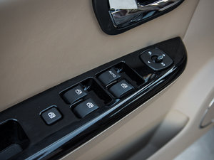 2014S 1.5LԄm 7 {܇ƅ^(q)	