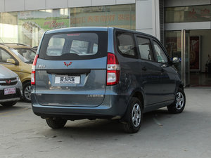 2014款1.2L 手动基本型 整体外观