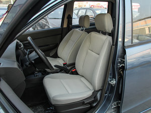 2014款1.2L 手动基本型 主驾驶座椅