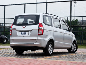 2014款1.5L 手动标准型 整体外观