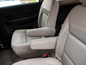 2014款S 1.2L 手动标准型 空间座椅