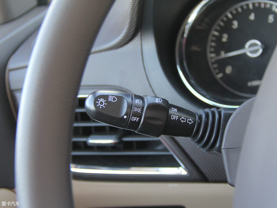 2015 S1 1.5L ք(dng)m