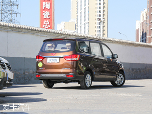 上汽通用五菱2015款五菱宏光