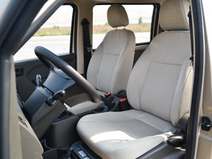 2015款S 1.2L 手动五座基本型CNG 主驾驶座椅