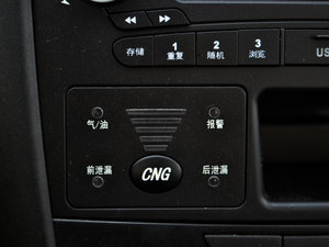 2015款S 1.2L 手动五座基本型CNG 中控区