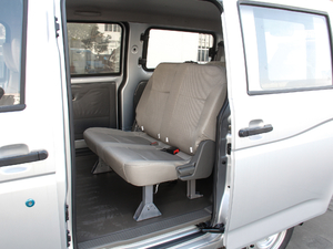 2016款1.2L 手动实用型  后排座椅