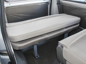 2016款1.2L 手动实用型  空间座椅