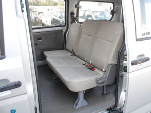 2016款1.5L 手动实用型  后排座椅