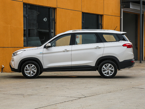 2018款1.5T 手动豪华型 国V 正侧（左）