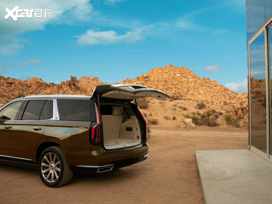 2021P׵ESCALADE LS
