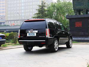 2009款6.0 混合动力 左后45度