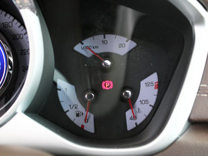 2011款3.0L 豪华版 中控区