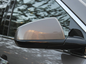 201266̖·o 3.0L I ^