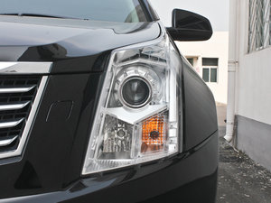 2013款3.0L 精英版 大灯