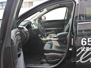 2013款3.0L 精英版 前排空间
