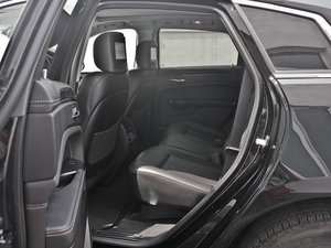 2013款3.0L 精英版 后排空间