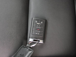 2013款3.0L 精英版 车钥匙