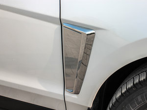 2013款3.0L 豪华版 细节外观