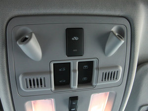 2013款3.0L 舒适版 中控区