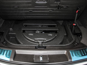 2013款3.0L 舒适版 备胎