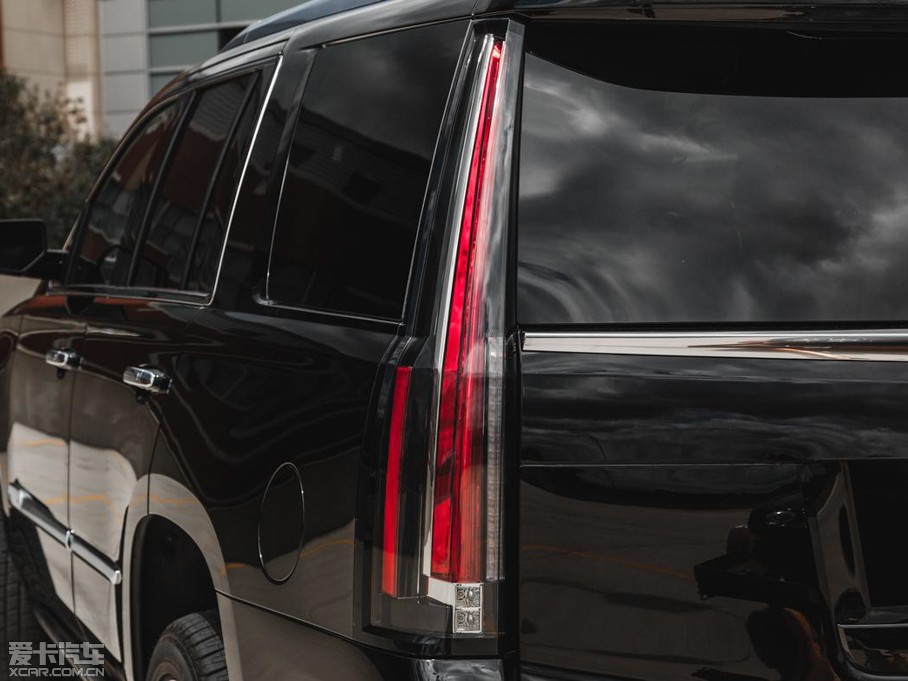 2014P׵ESCALADE 