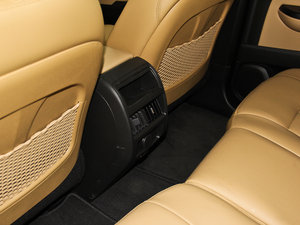 2014款3.0L 领先型 中控区