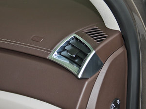 2014款3.0L 豪华型 中控区