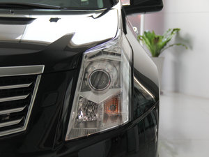 2015款3.0L 精英型 大灯