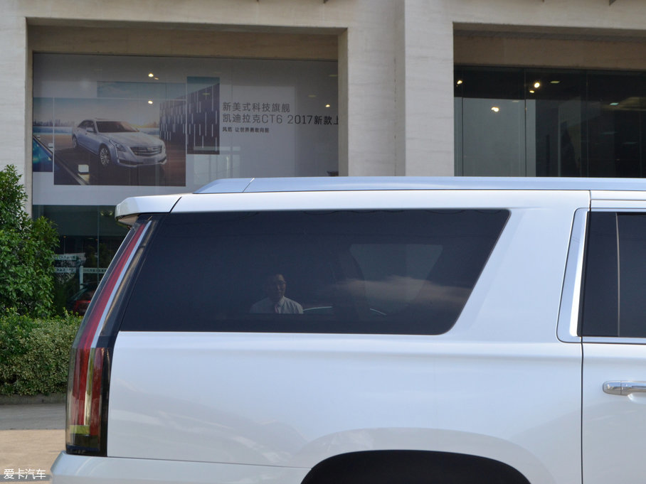 2017P׵ESCALADE ESVKL