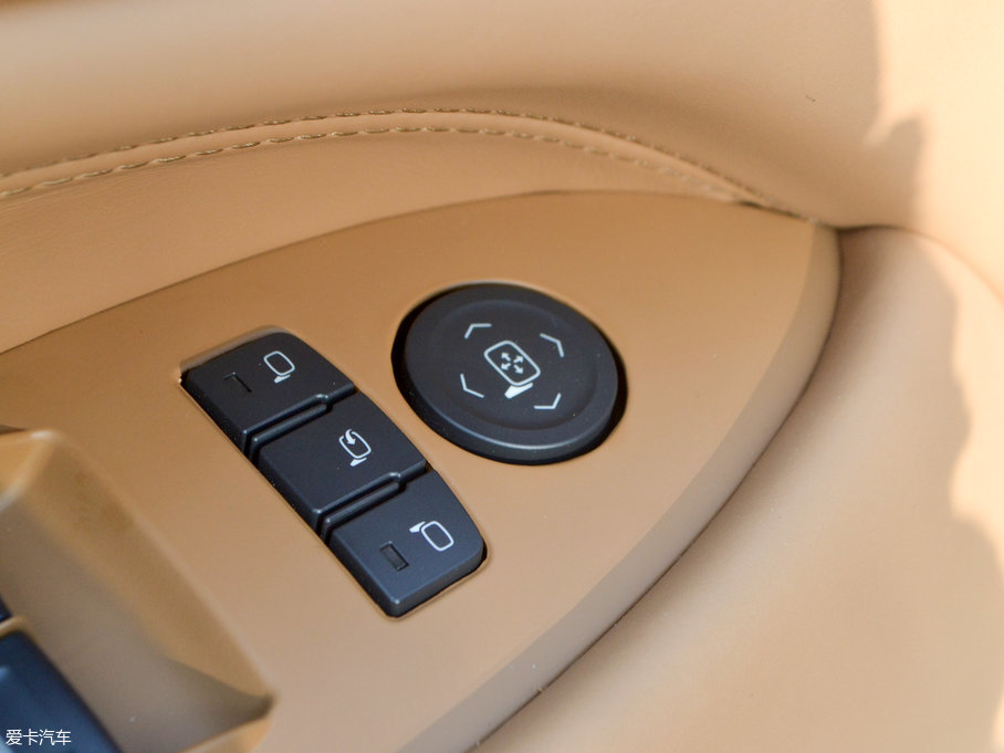 2017P׵ESCALADE ESVKL