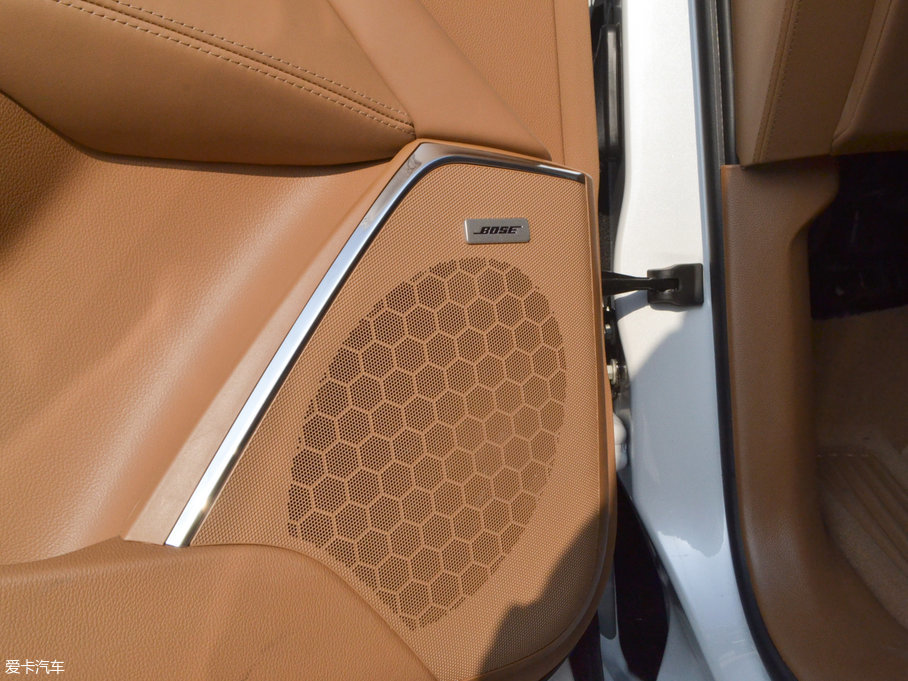 2017P׵ESCALADE ESVKL