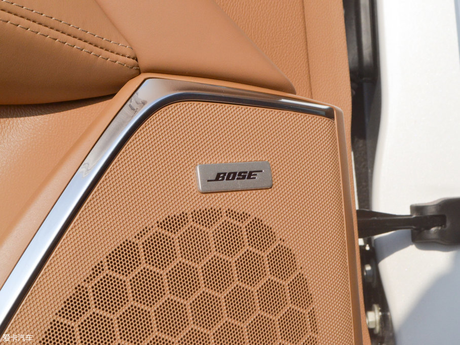 2017P׵ESCALADE ESVKL