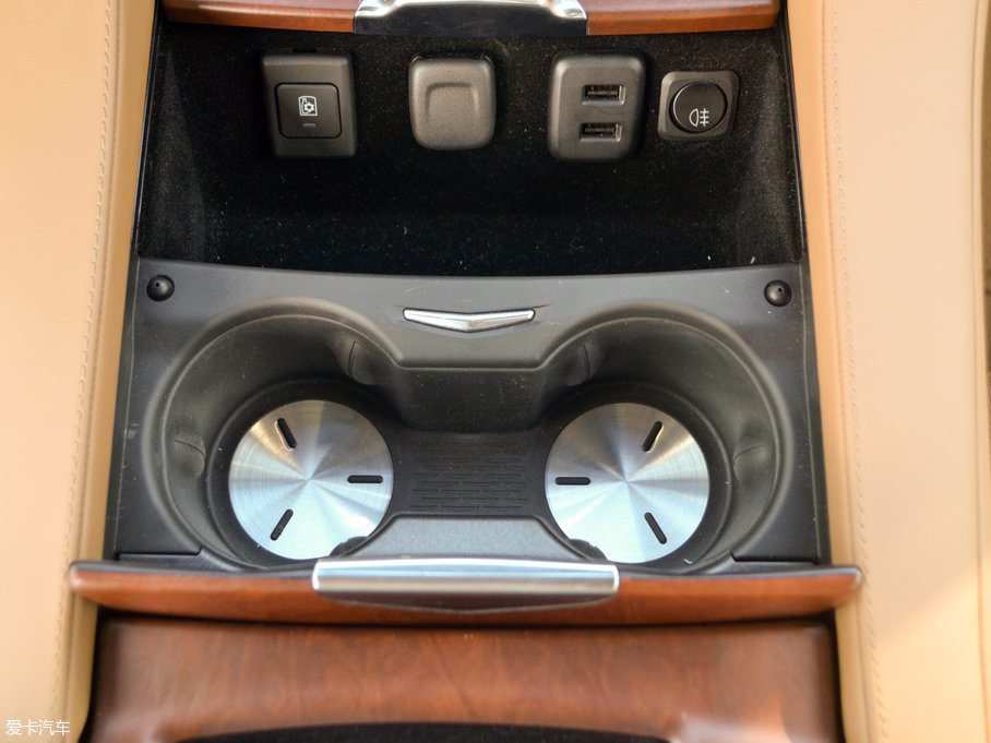 2017P׵ESCALADE ESVKL(zhng)