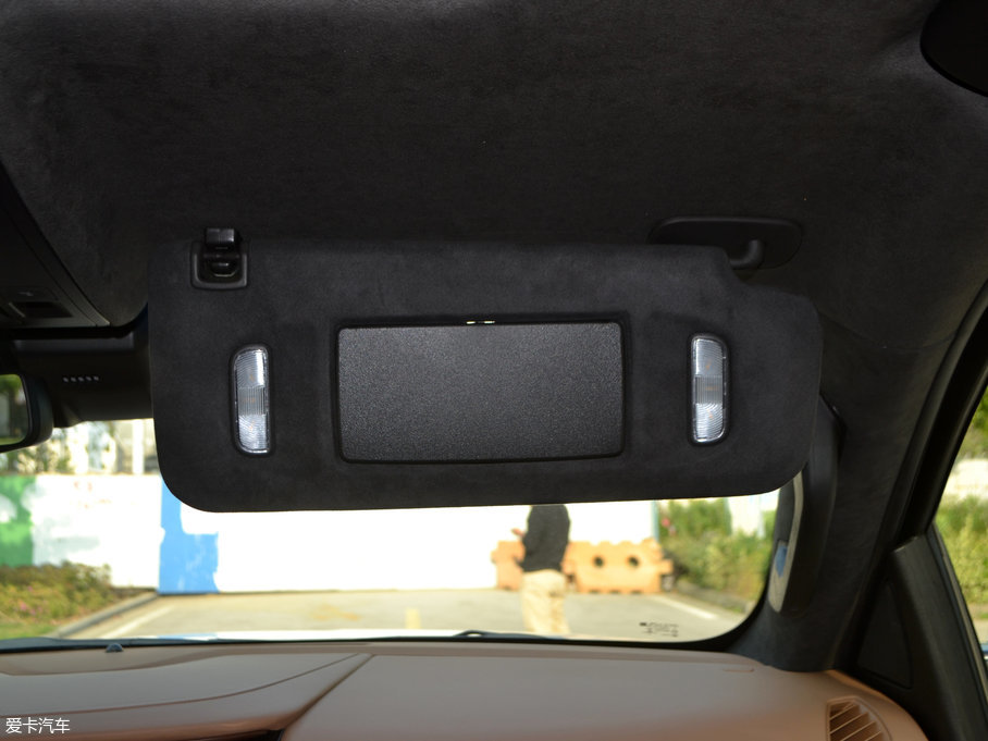 2017P׵ESCALADE ESVKL