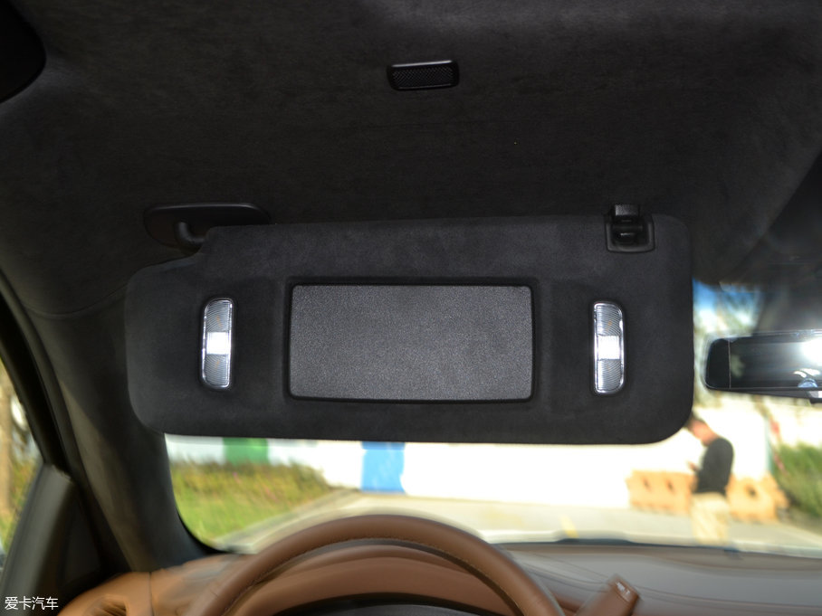 2017P׵ESCALADE ESVKL(zhng)