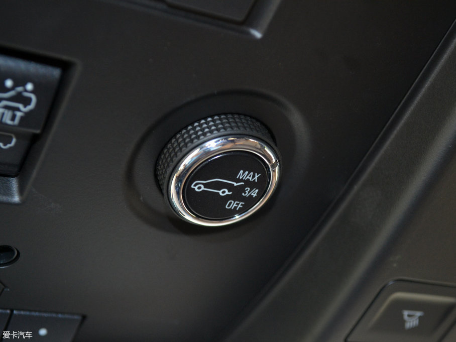 2017P׵ESCALADE ESVKL