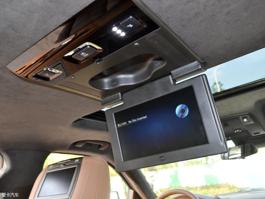 2017P׵ESCALADE ESVKL